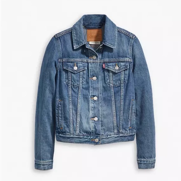 Levi's Jackets & Blazers - Levi’s trucker denim Jean Jacket M